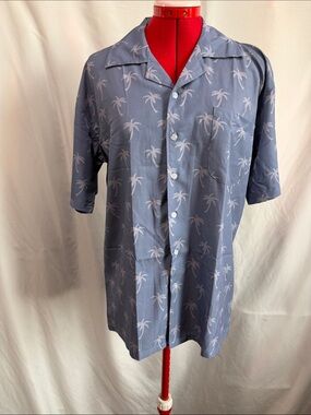 Casual Men's Light Blue Palm-Print Short Sleeve Button-Down Shirt